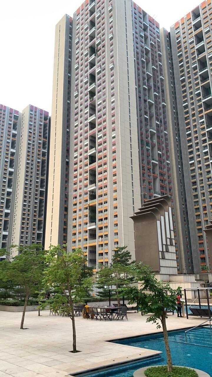 Lodha Aura