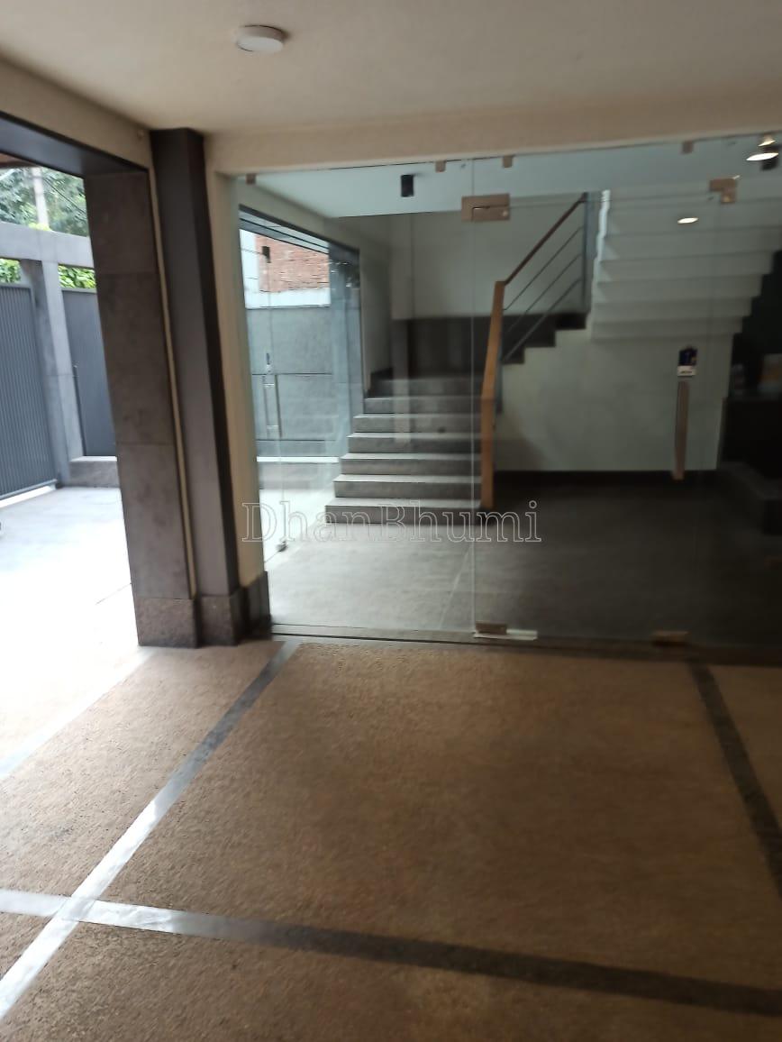 property_images/1757153946_68bc0a9a642f2.jpeg