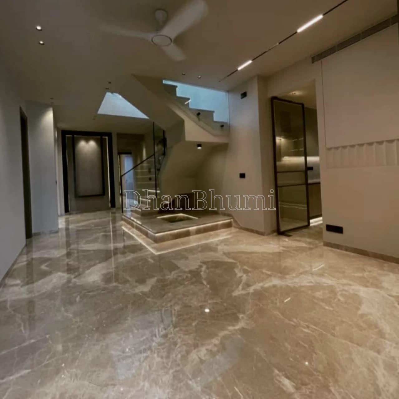 property_images/1757163924_68bc319430c79.jpeg