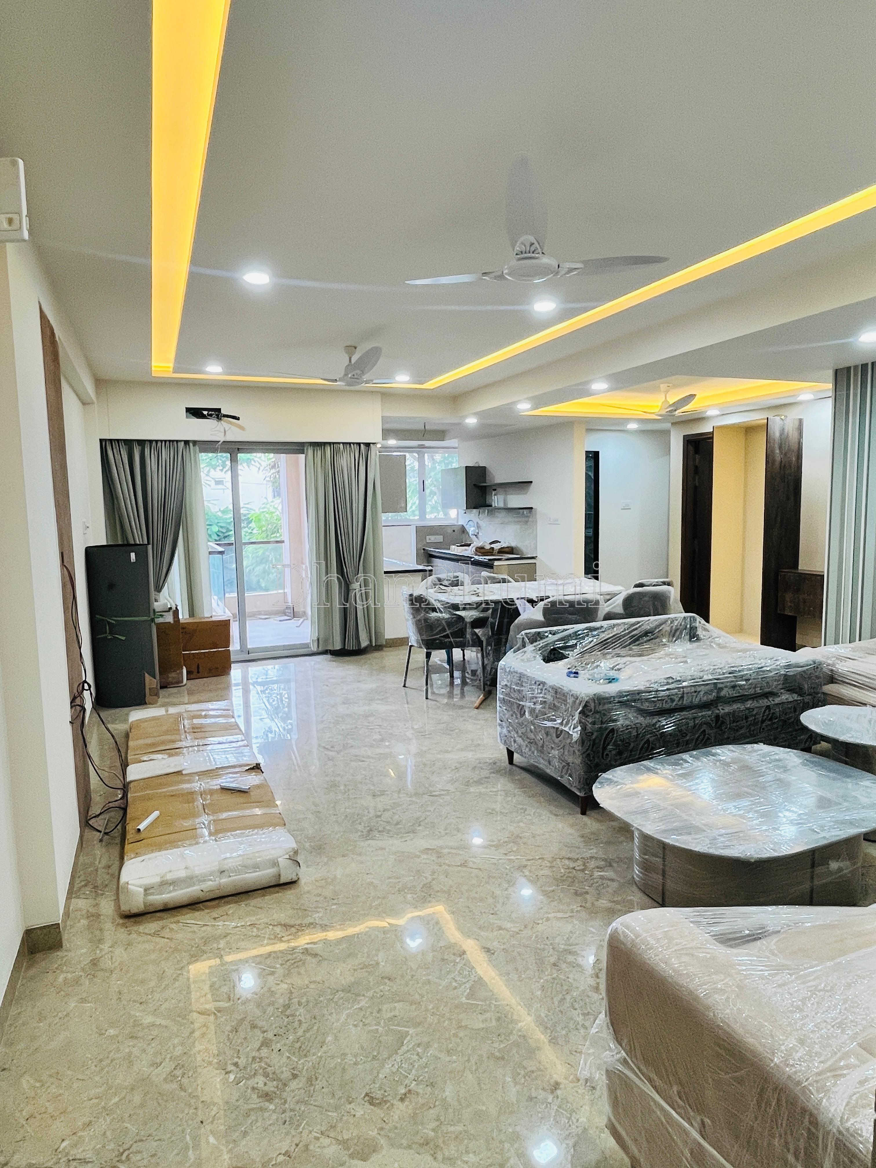 property_images/1762513608_690dd2c81ecf9.jpg