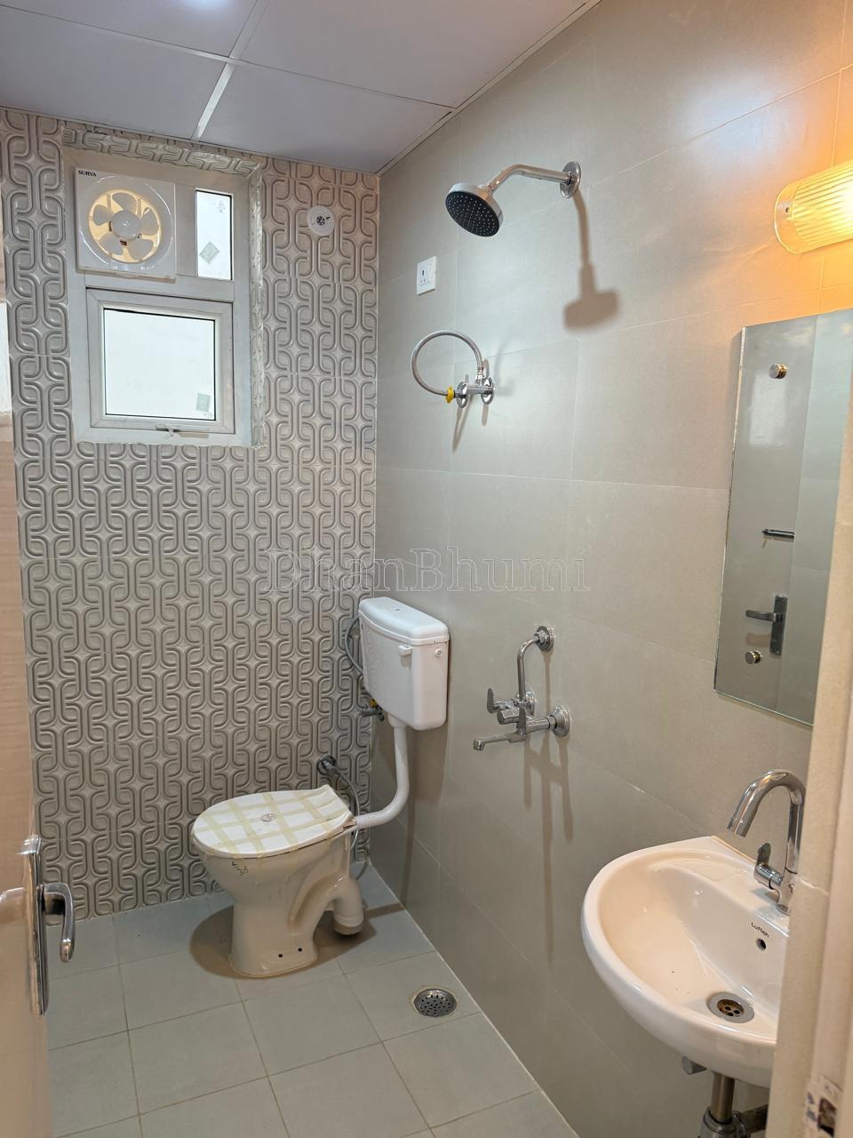 property_images/1762740798_69114a3e2303a.jpg