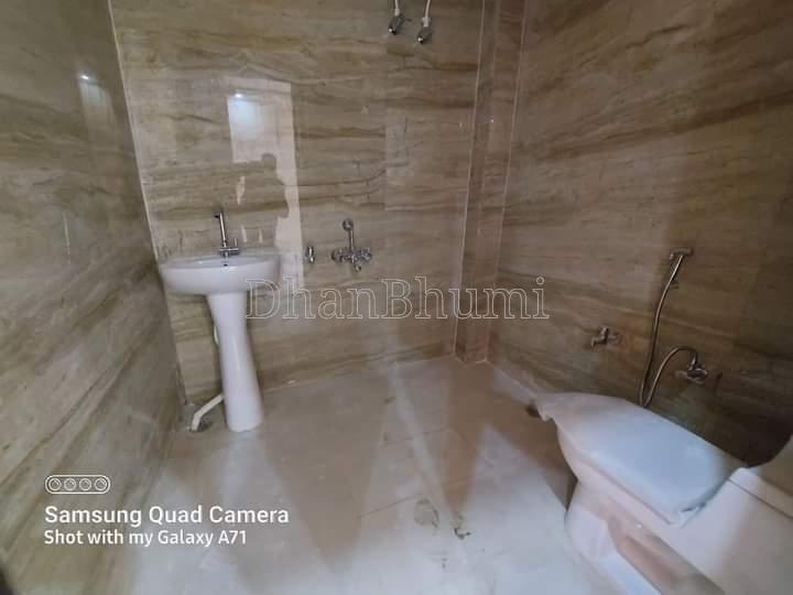 property_images/1762921356_69140b8c99a49.jpg