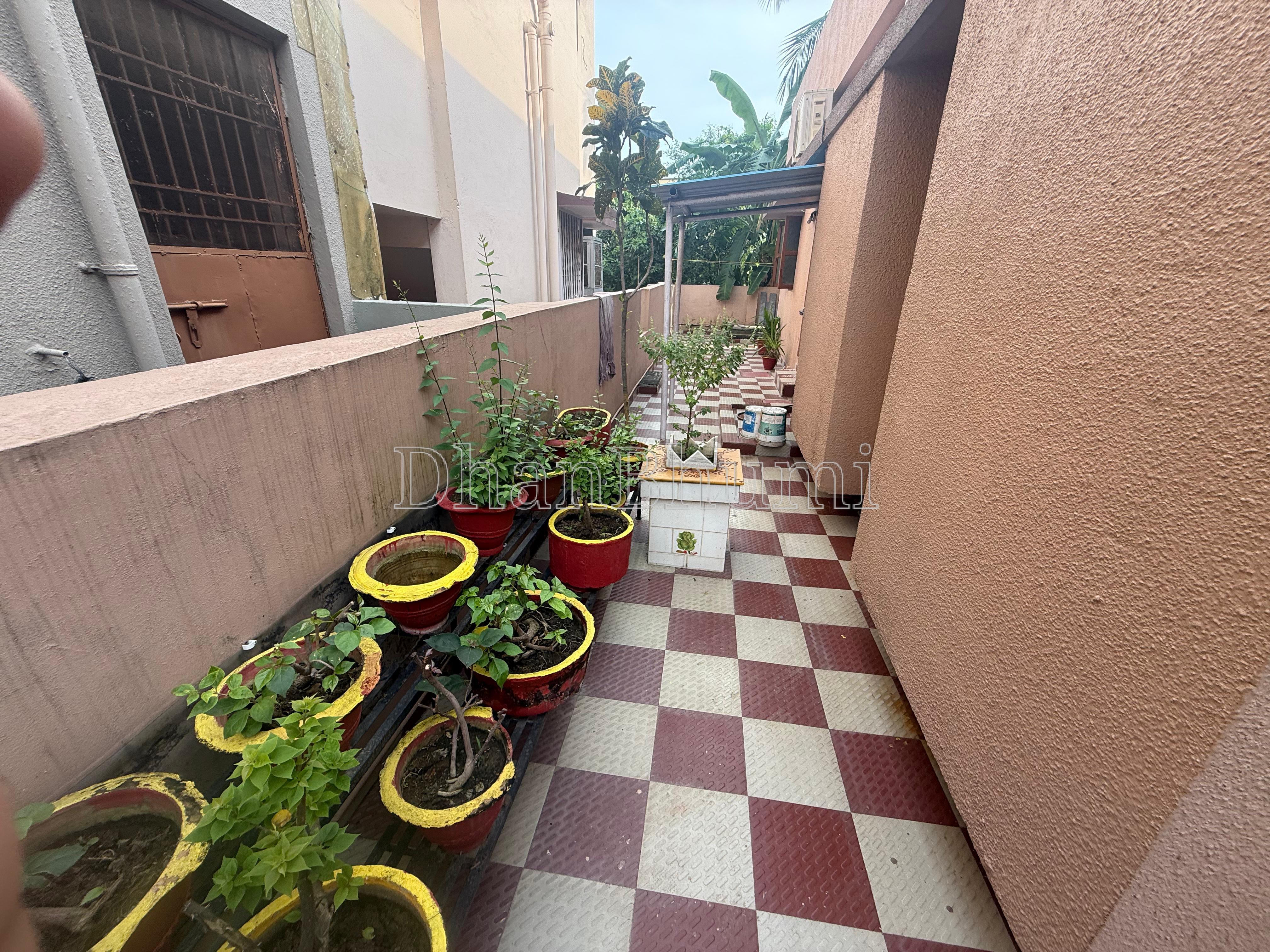 property_images/1765538422_693bfa761b300.jpeg