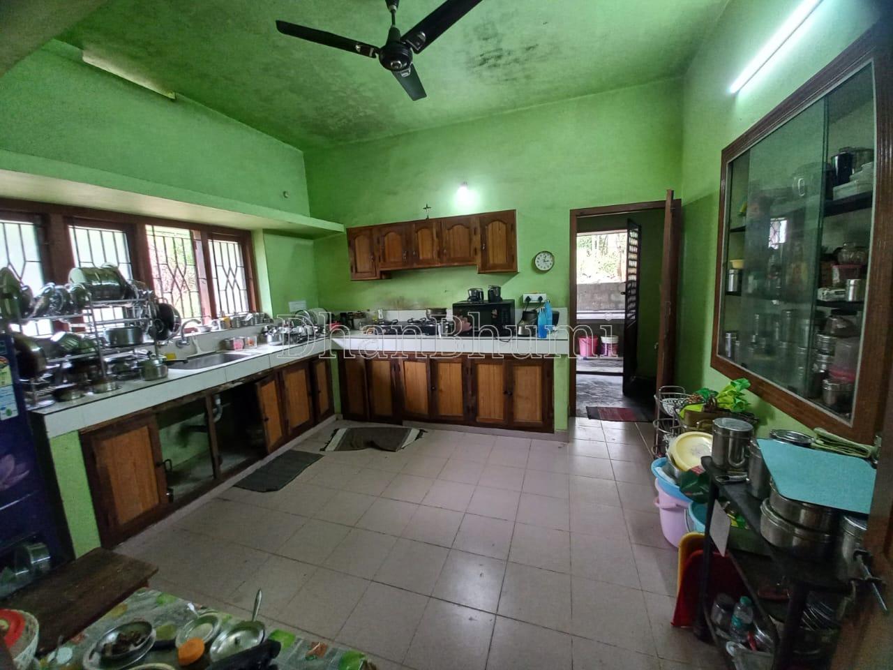 property_images/1772263153_69a296f1b3dd0.jpeg