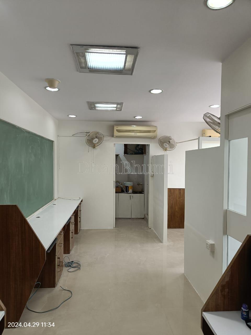 property_images/1773727695_69b8efcf42ace.jpeg