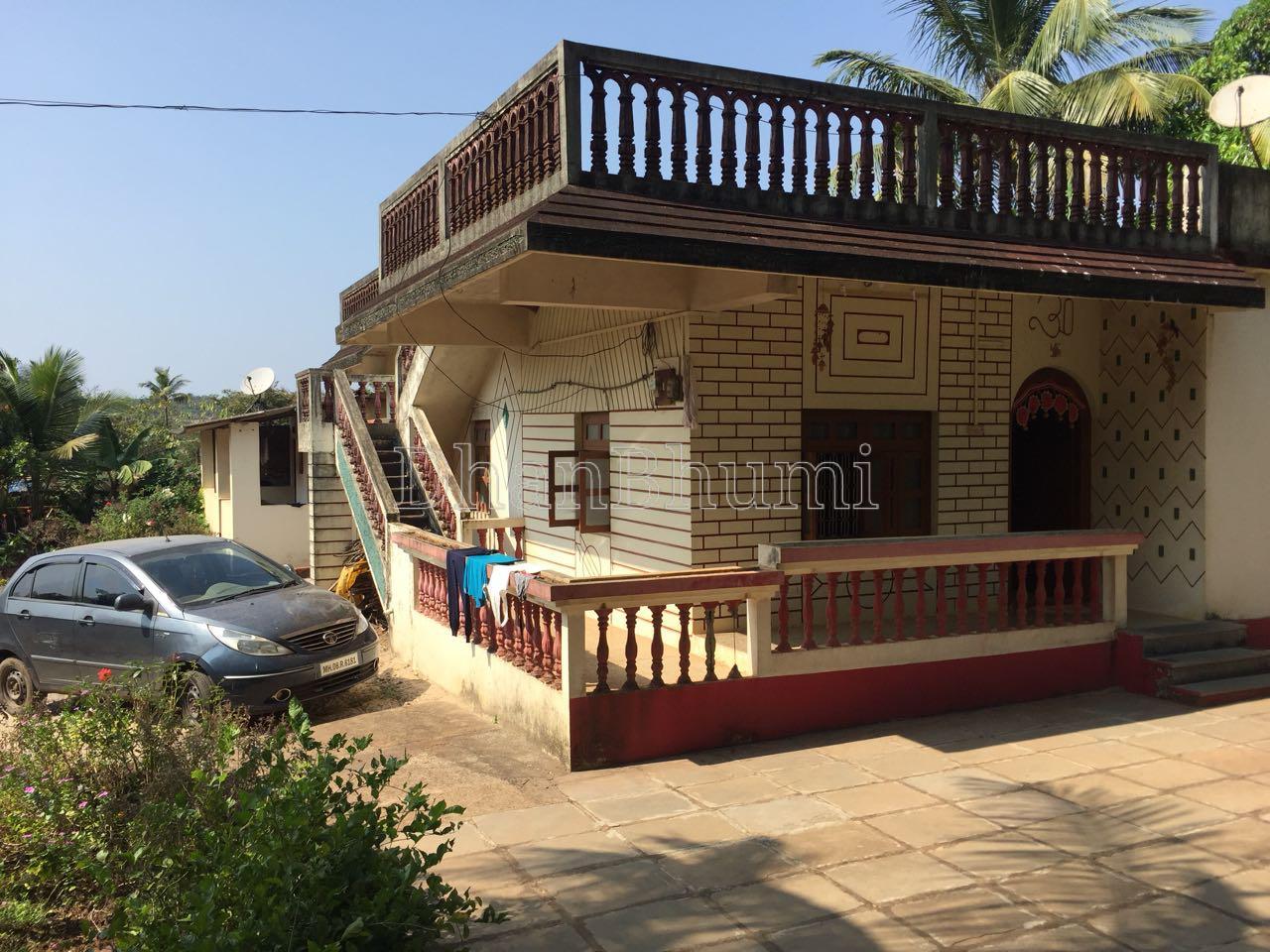 property_images/1774006691_69bd31a3a6f3c.jpeg