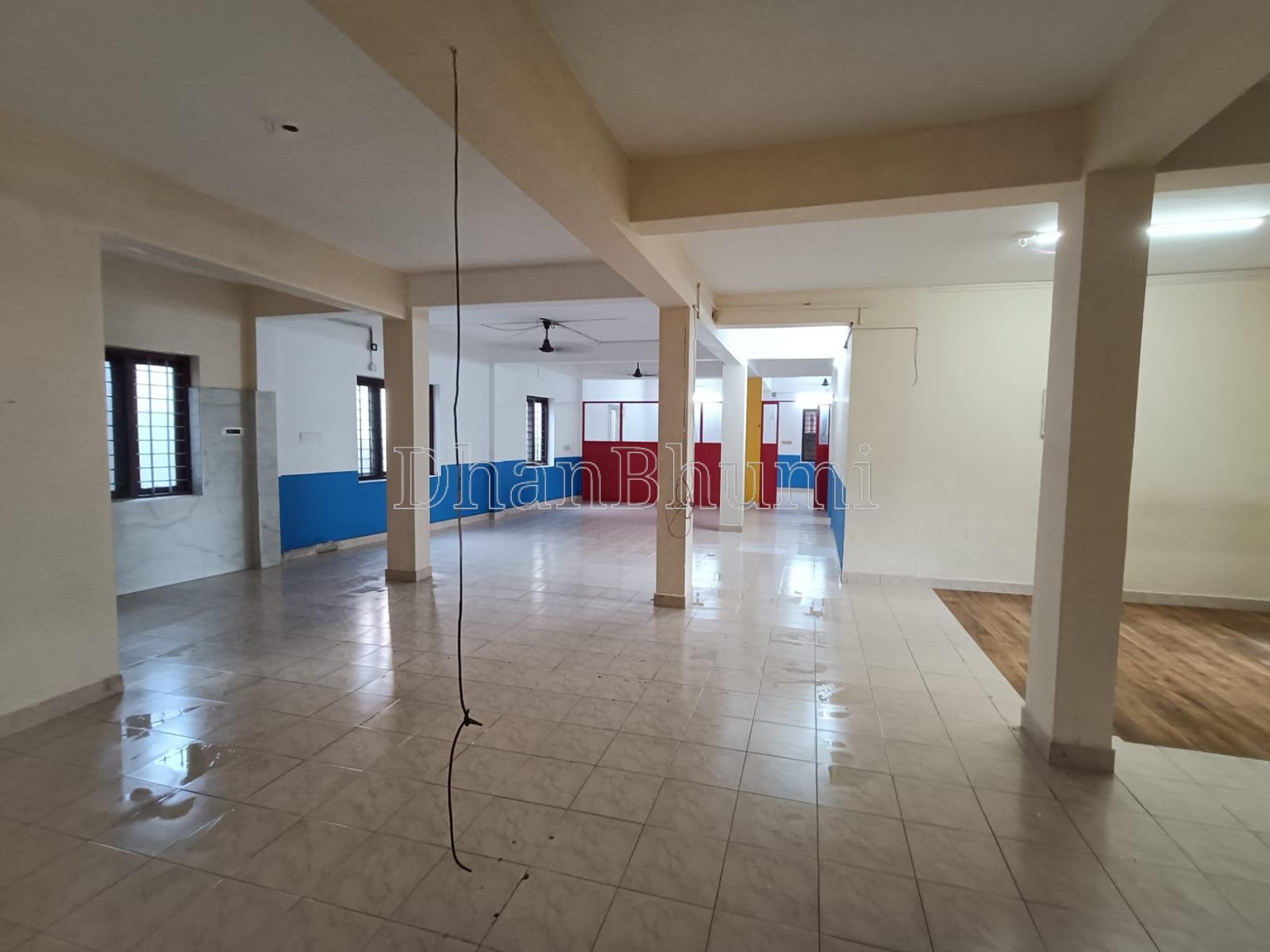 property_images/1774431404_69c3acac0c884.jpeg