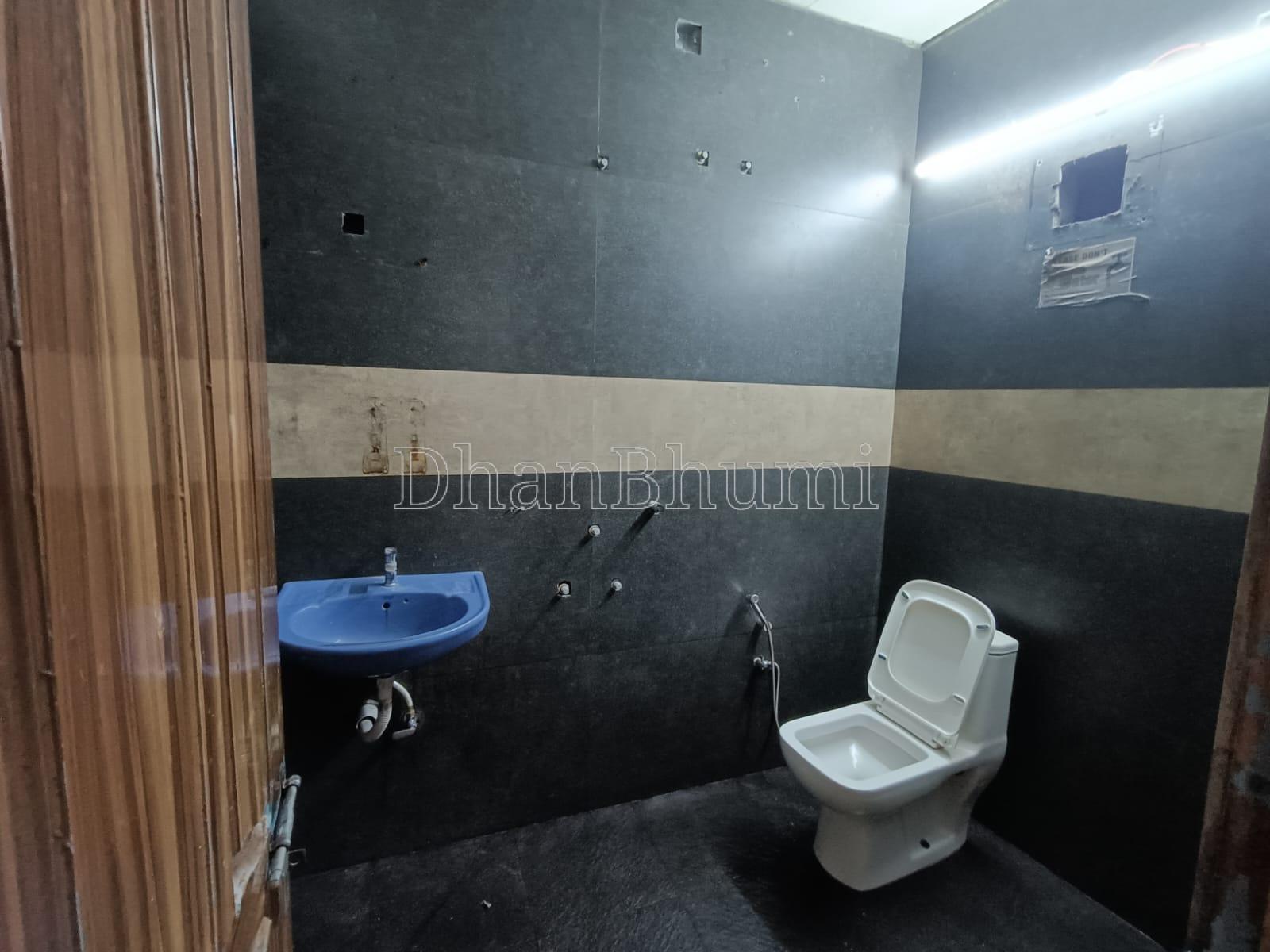 property_images/1774431409_69c3acb17a6f1.jpeg