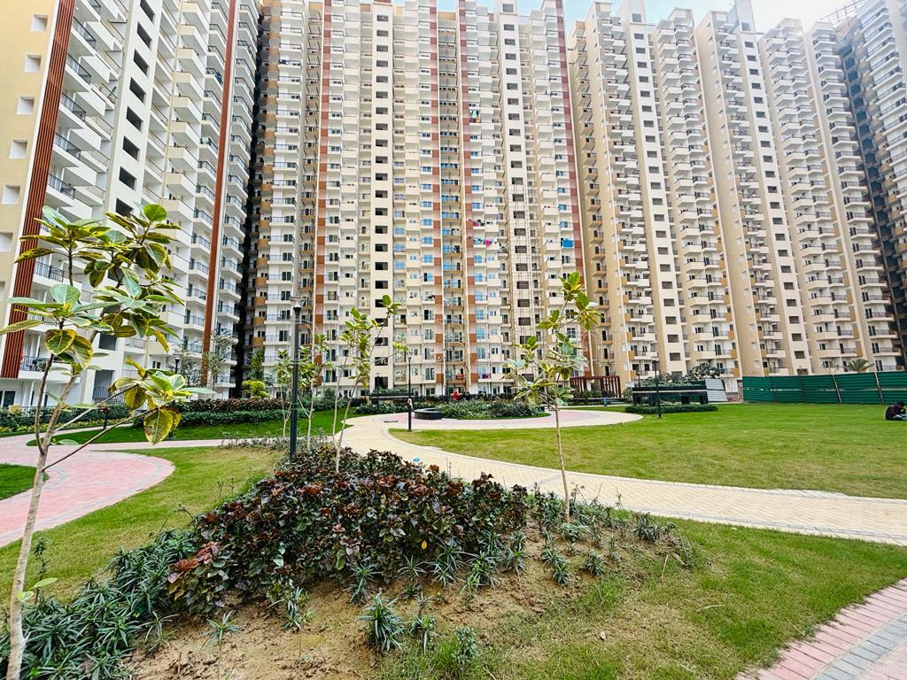 property_images/1774953793_69cba541dfeb0.jpg