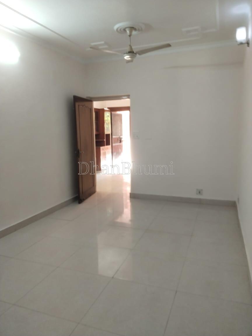 property_images/1775127500_69ce4bcc9d977.jpeg