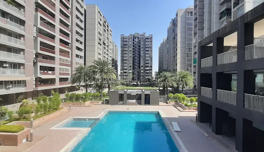 property_images/1775210337_69cf8f61b4488.png