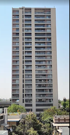 property_images/1775212875_69cf994b7a760.png