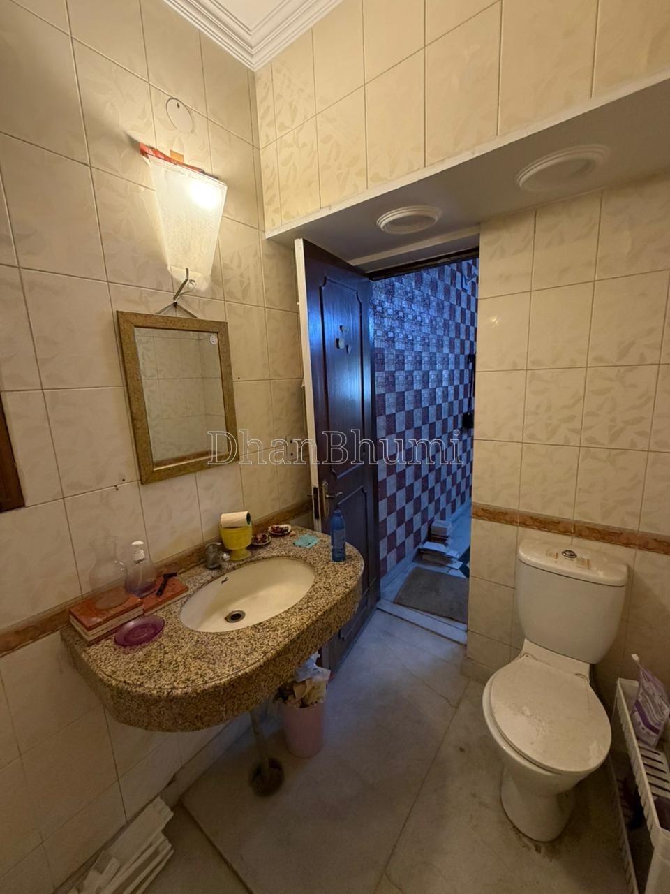 property_images/1775218336_69cfaea05c2de.jpeg