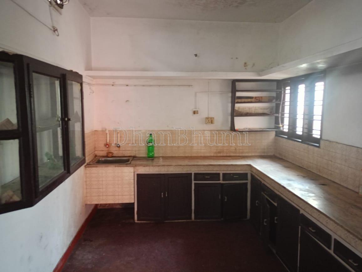property_images/1775284525_69d0b12d75af1.jpeg