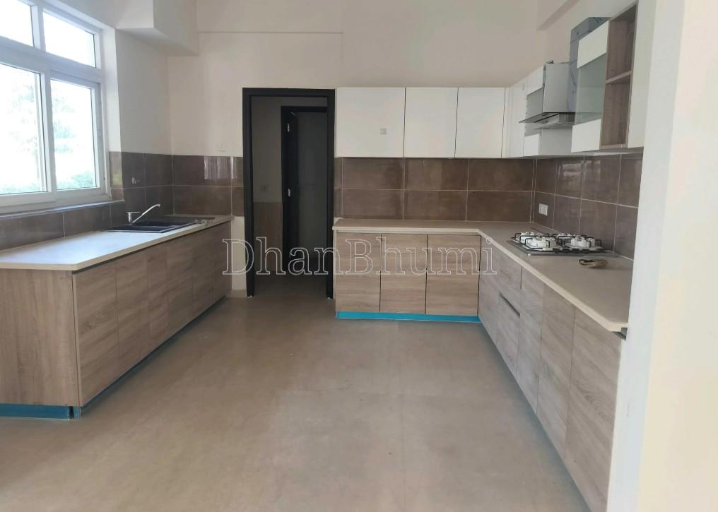 property_images/1775302685_69d0f81dab6e2.jpg