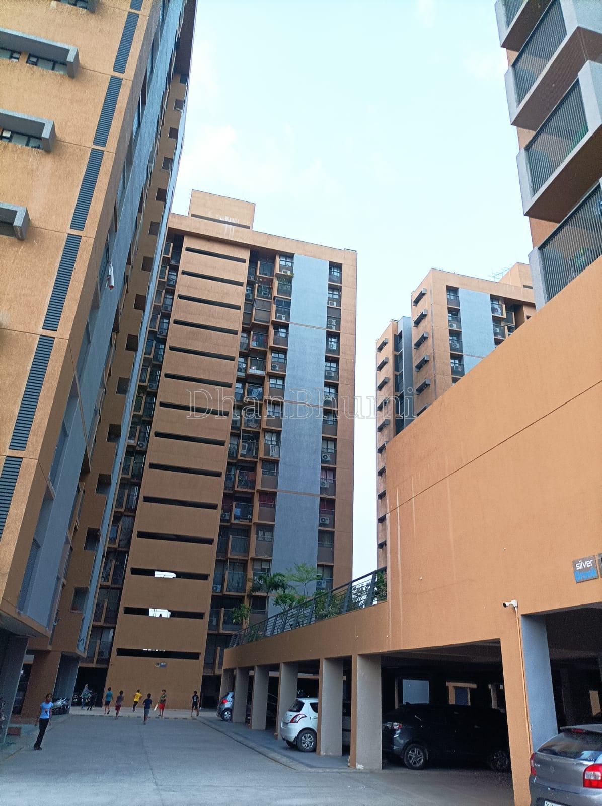 property_images/1777275329_69ef11c1bafa6.jpeg