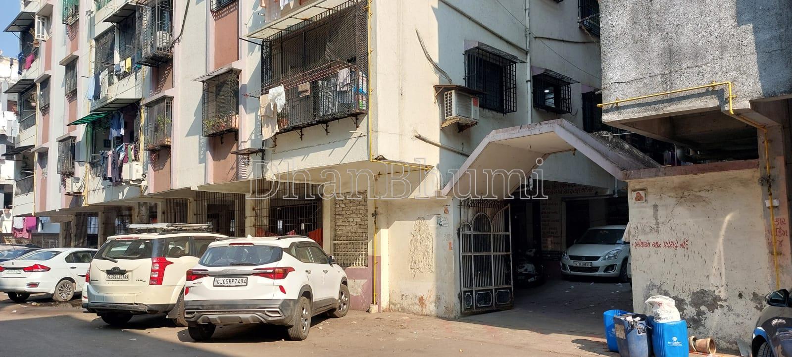property_images/1_bhk_flatapartment_in_surat_1784116705_6a5775e179fd9.jpeg