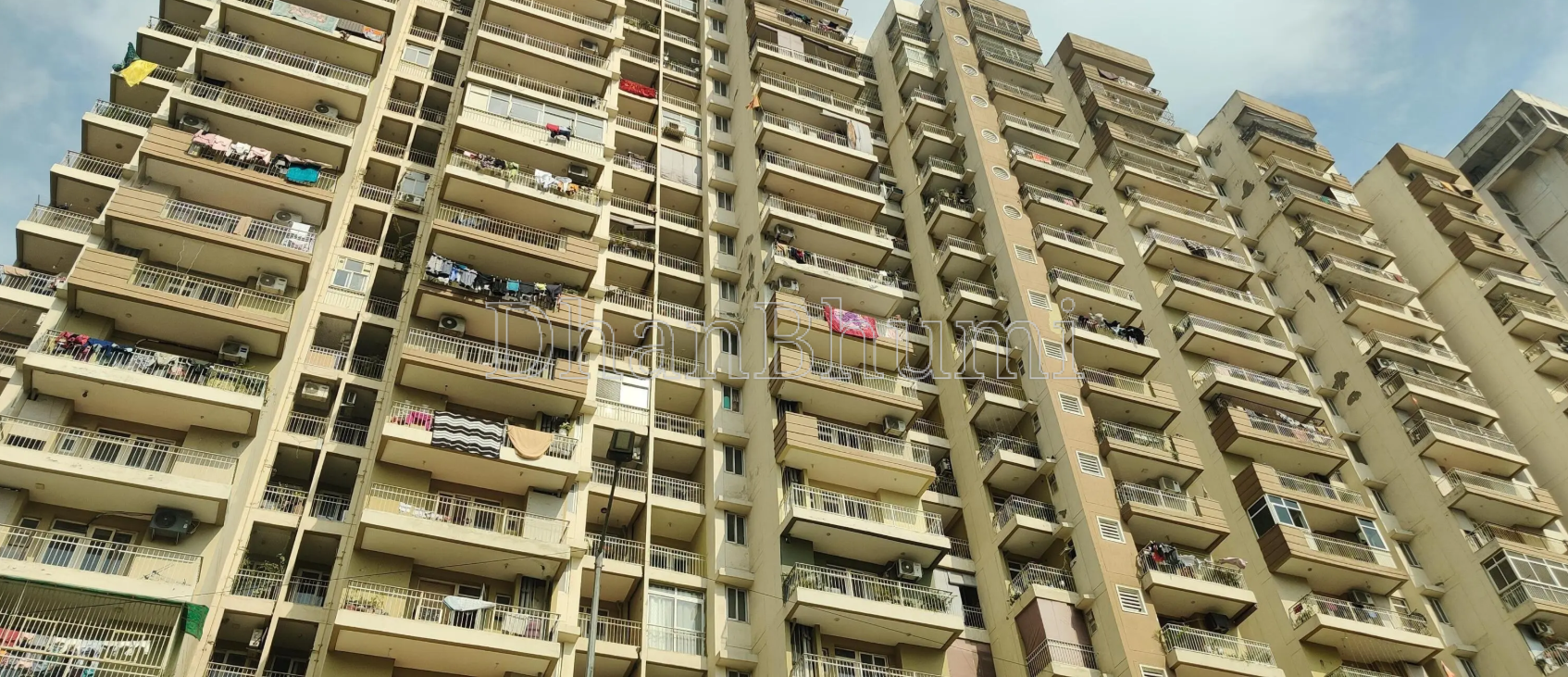 property_images/2_bhk_flatapartment_in_greater_noida_1778307853_69fed30d9c110.png