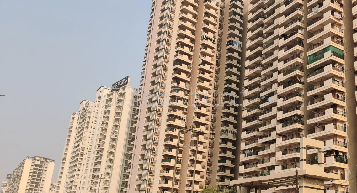 property_images/2_bhk_flatapartment_in_greater_noida_1783581265_6a4f4a51ada38.png