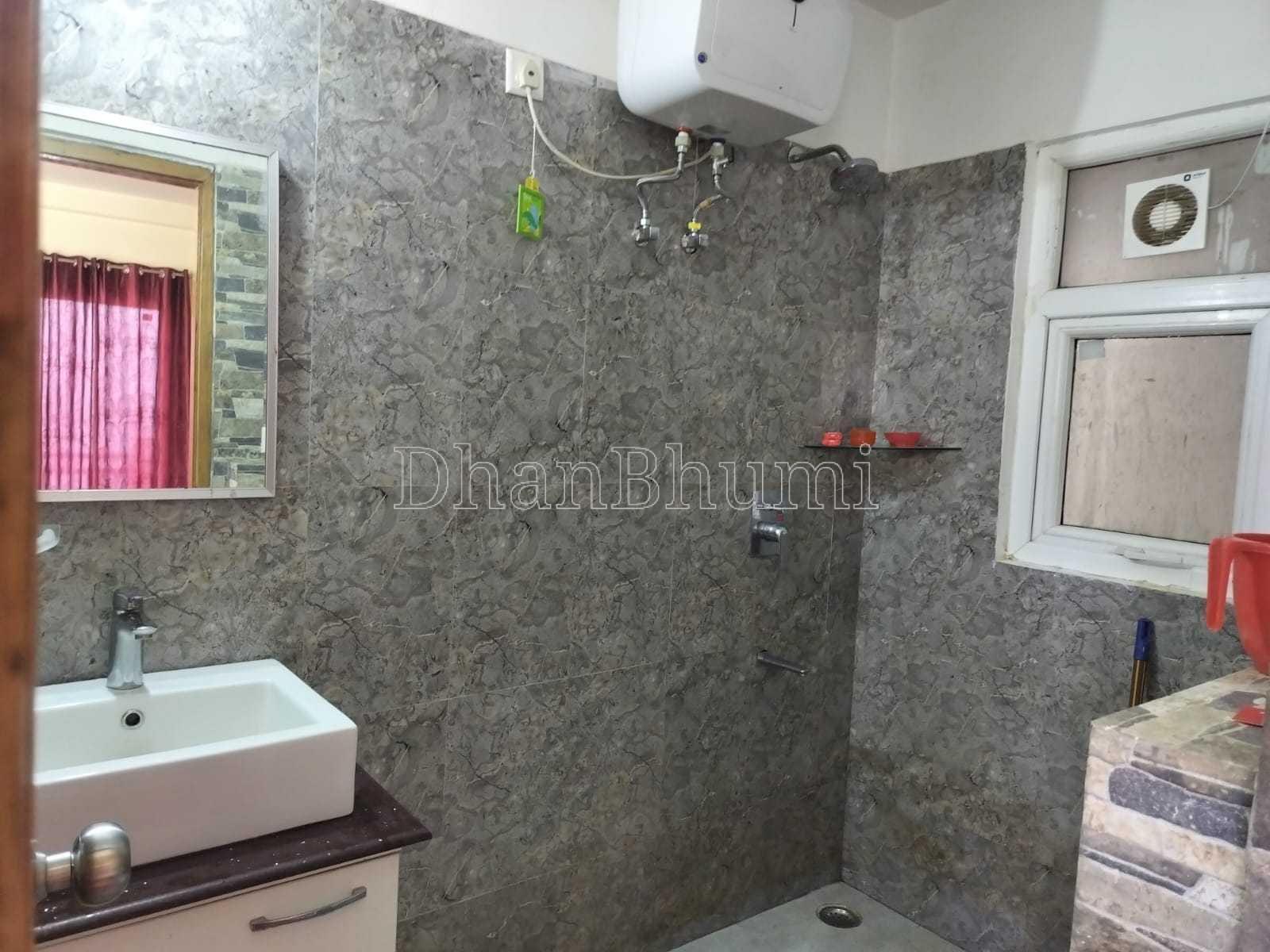 property_images/2_bhk_flatapartment_in_greater_noida_1786342900_6a796df41f490.jpeg