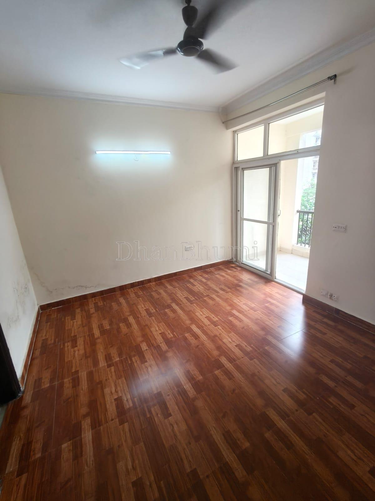 property_images/2_bhk_flatapartment_in_noida_1786872983_6a8184970b2cf.jpg