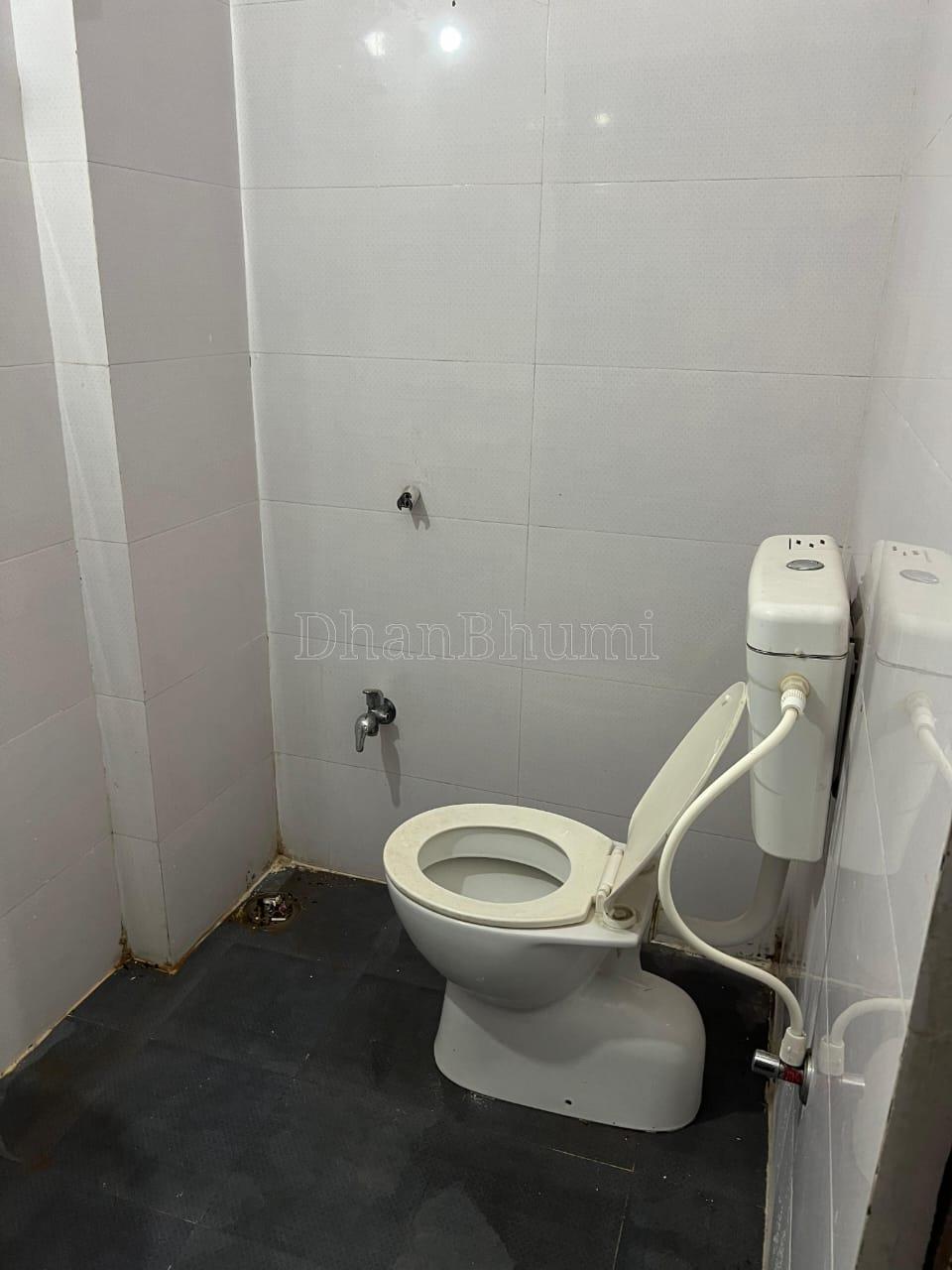 property_images/2_bhk_flatapartment_in_varanasi_1787210844_6a86ac5ca93a7.jpeg