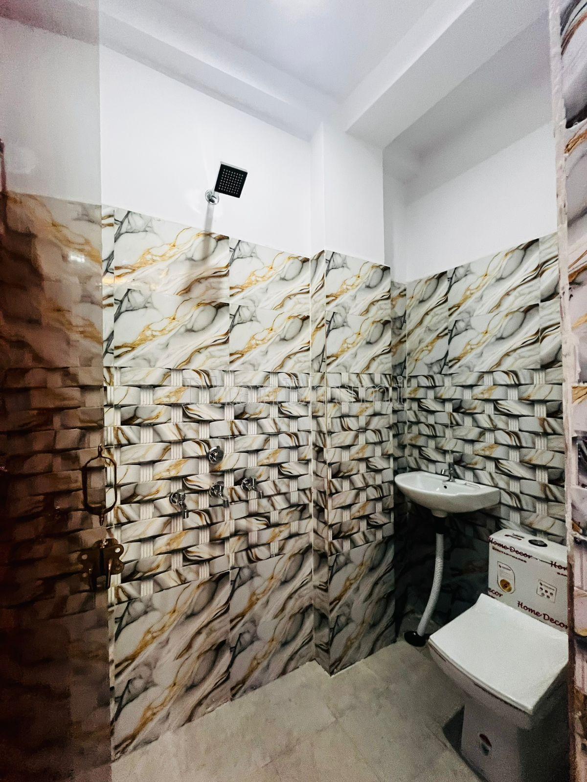 property_images/2_bhk_independent_builder_floor_in_ghaziabad_1791371048_6ac62728f118d.jpeg
