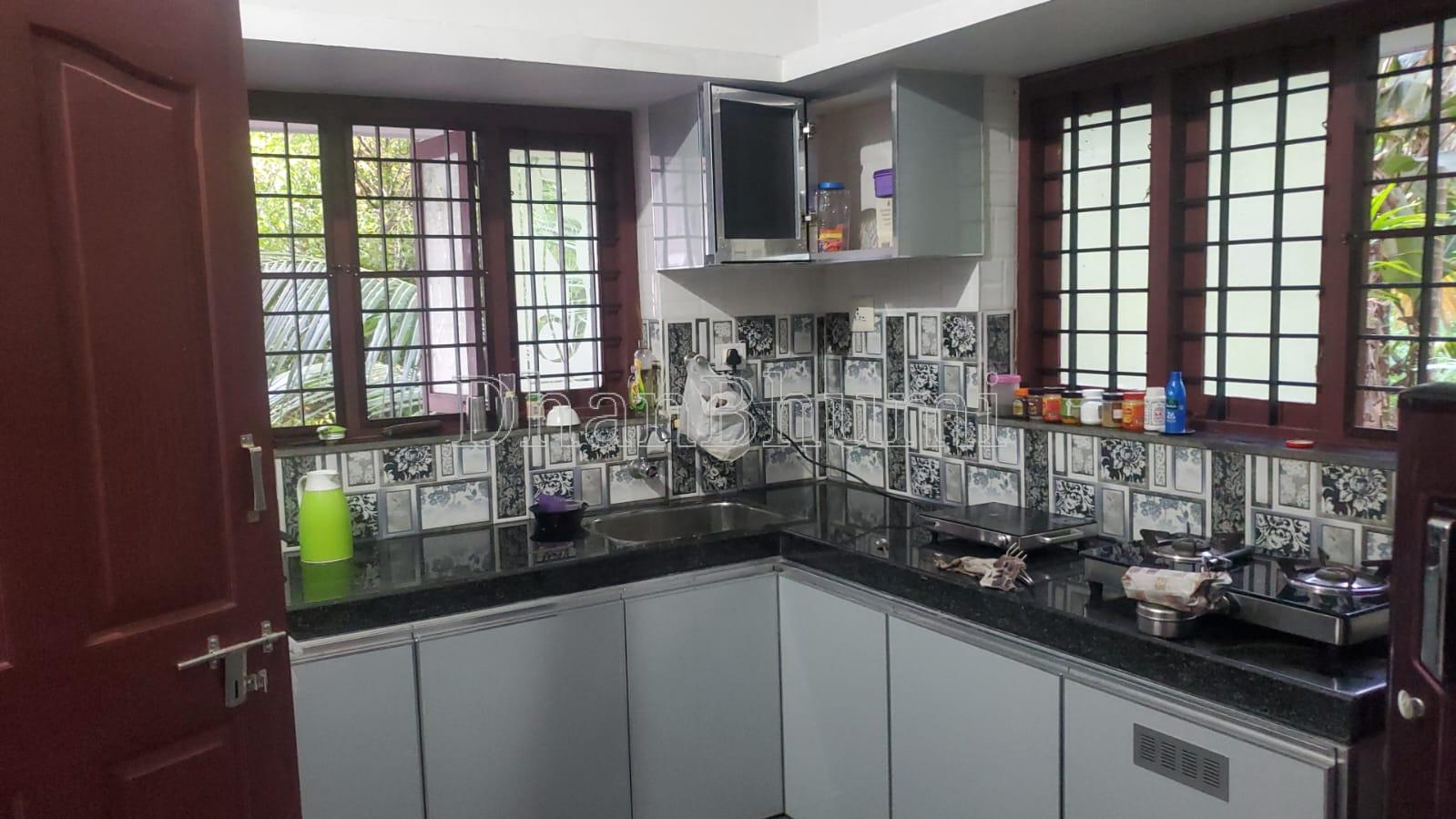property_images/2_bhk_independent_housevilla_in_alappuzha_1784282516_6a59fd94c6b80.jpeg