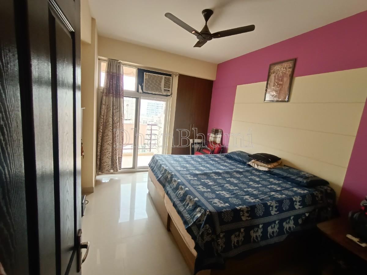 property_images/3_bhk_flatapartment_in_ghaziabad_1785131140_6a66f08458d28.jpg