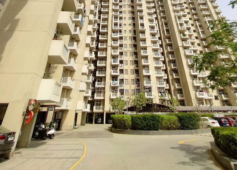 property_images/3_bhk_flatapartment_in_greater_noida_1778242381_69fdd34da4ec8.png