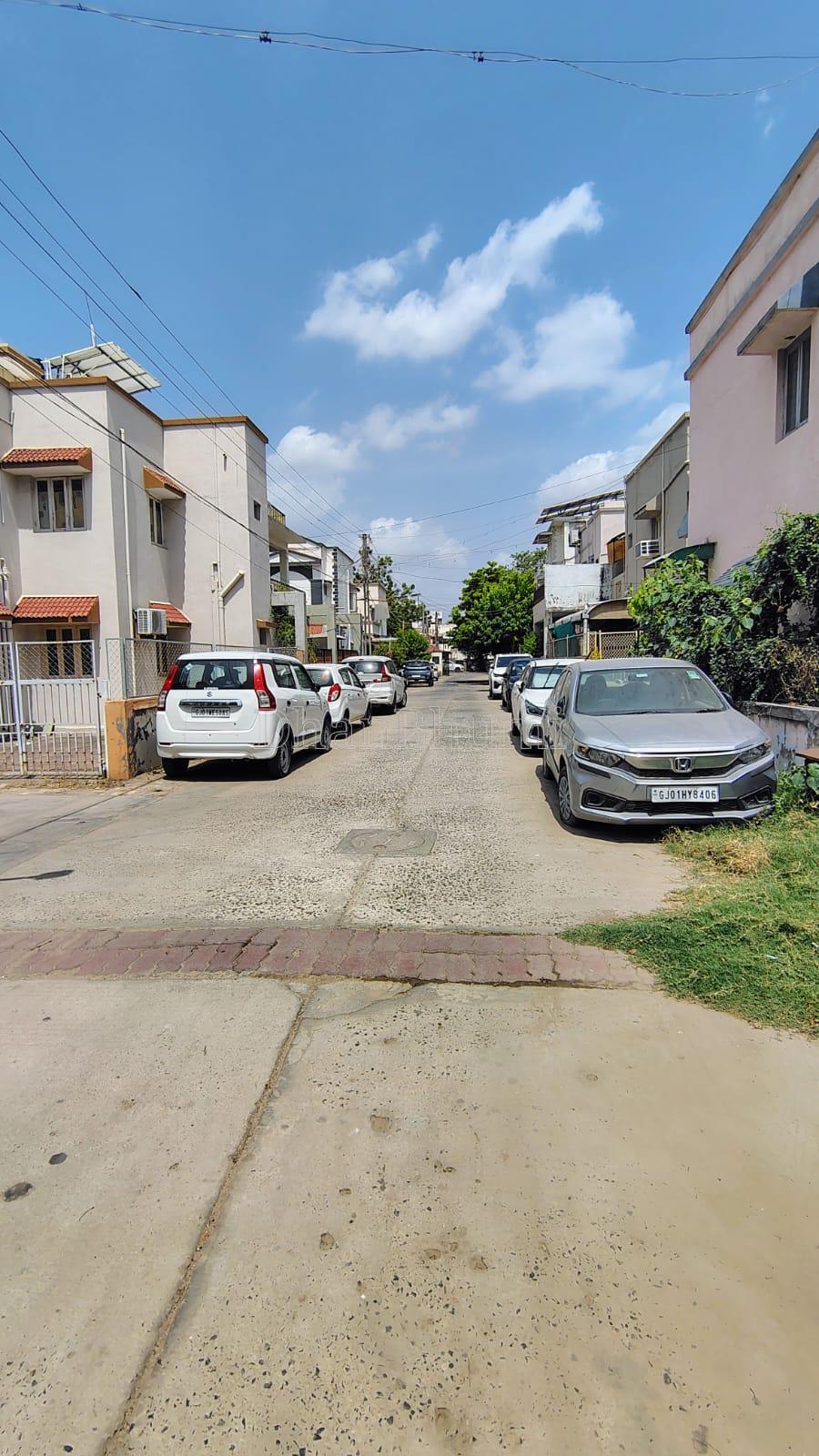 property_images/3_bhk_independent_housevilla_in_ahmedabad_1791787998_6acc83de485df.jpeg