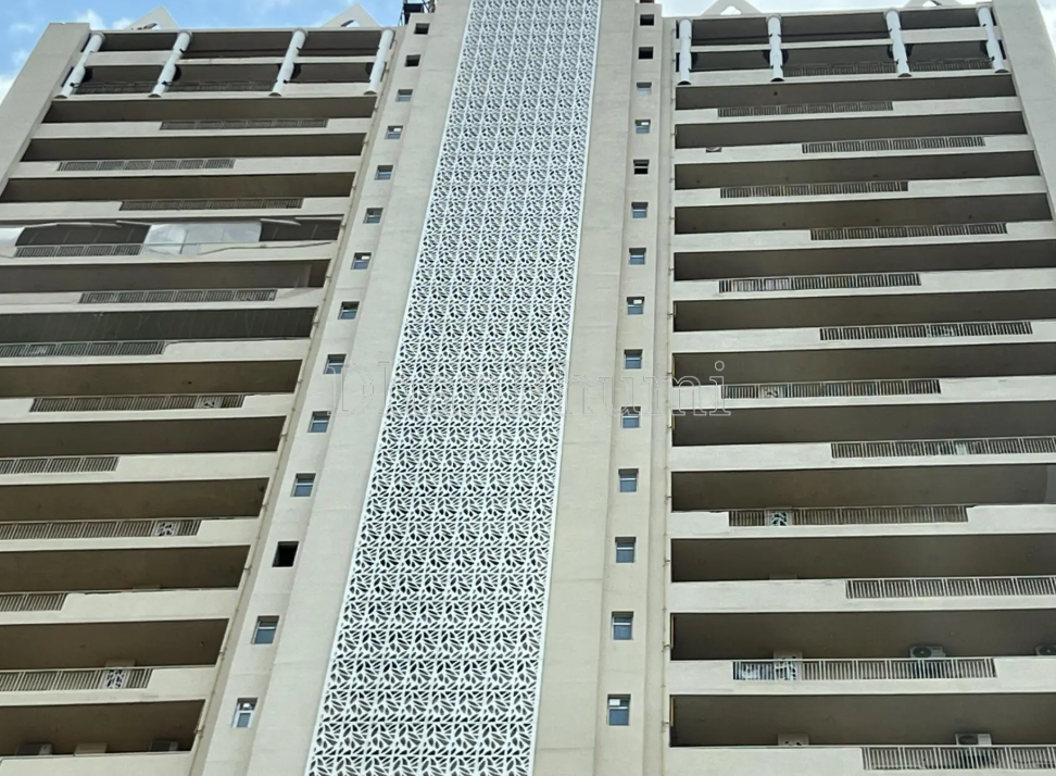 property_images/4_bhk_flatapartment_in_greater_noida_1786345268_6a79773436971.png