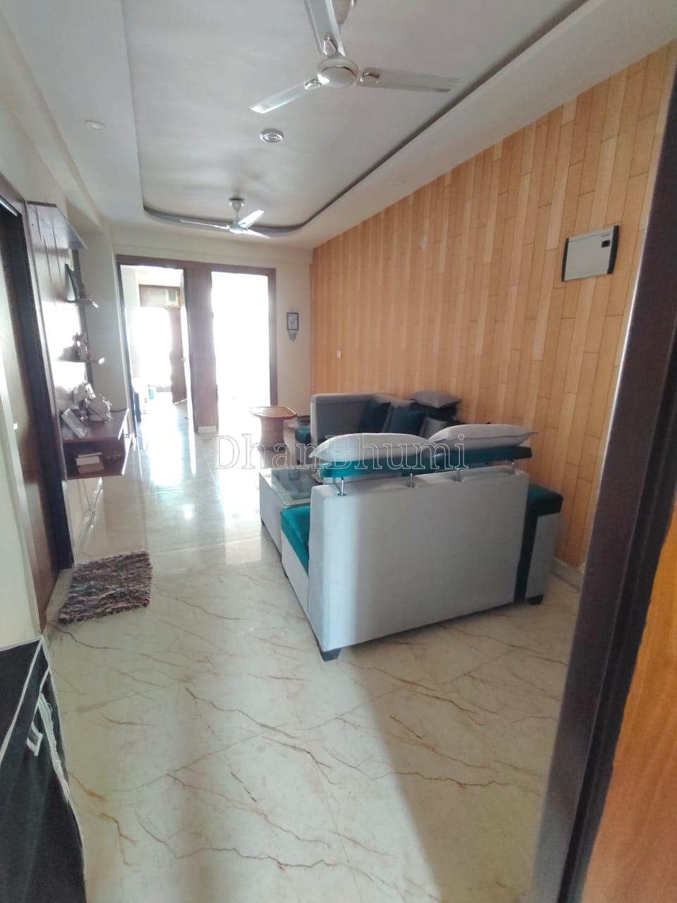 property_images/4_bhk_flatapartment_in_greater_noida_1789032214_6aa2771606e90.jpeg