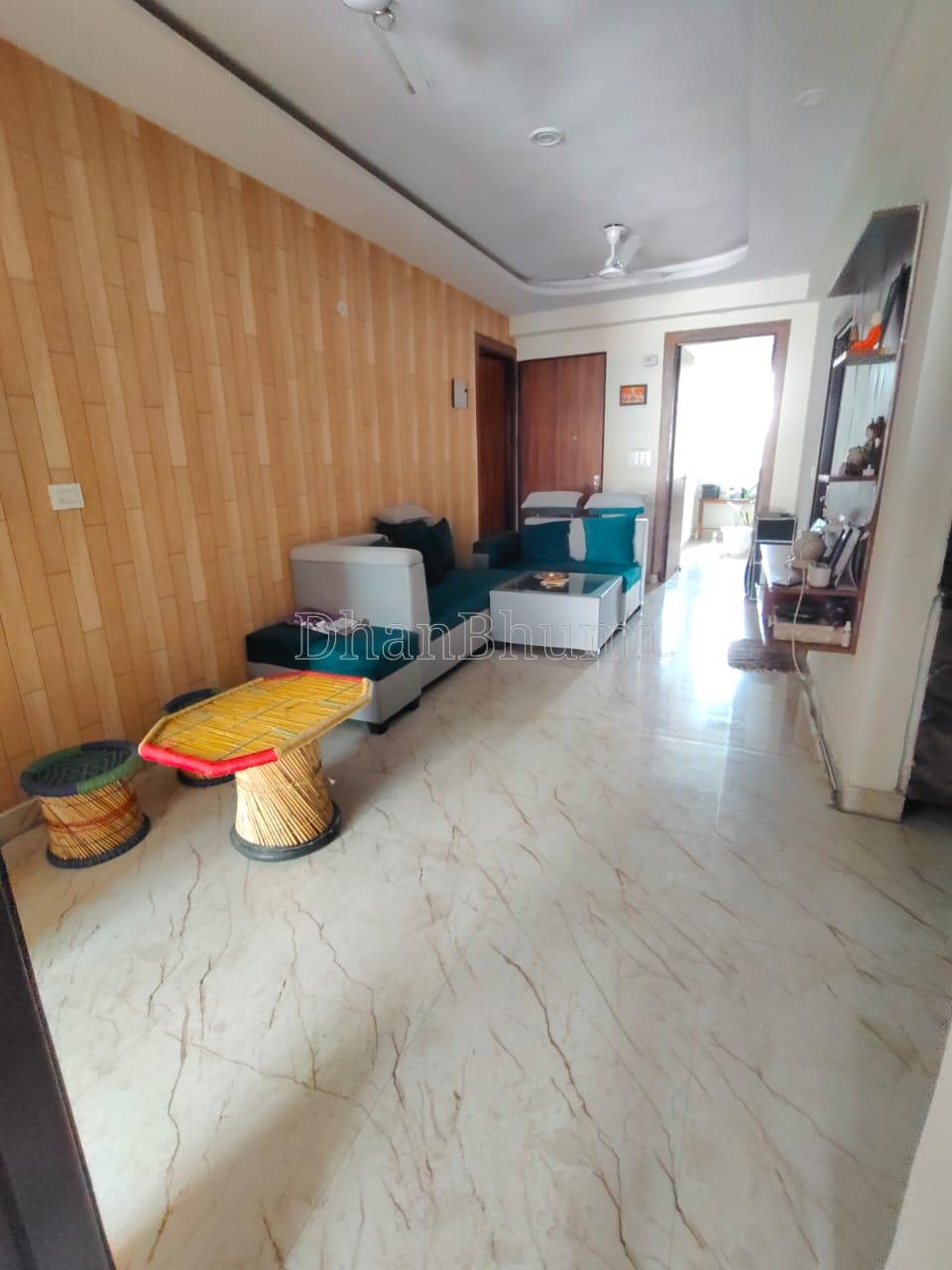 property_images/4_bhk_flatapartment_in_greater_noida_1789032214_6aa277160fbe2.jpeg