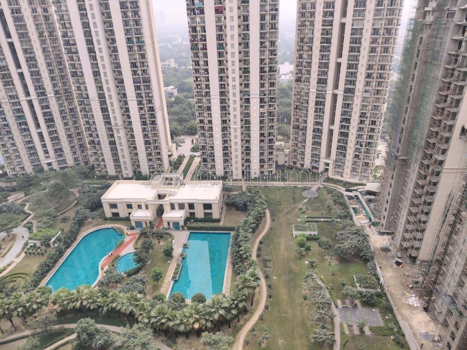 property_images/4_bhk_flatapartment_in_greater_noida_1790792382_6abd52be54398.jpg