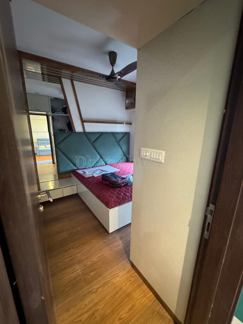 property_images/4_bhk_flatapartment_in_pune_1786098941_6a75b4fd525f8.jpeg