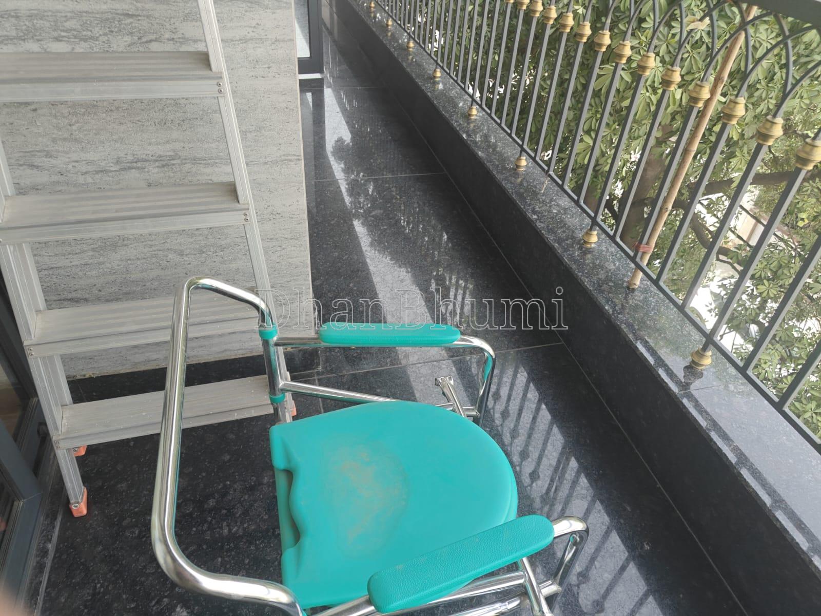 property_images/4_bhk_independent_builder_floor_in_delhi_1784626676_6a5f3df4c8285.jpeg