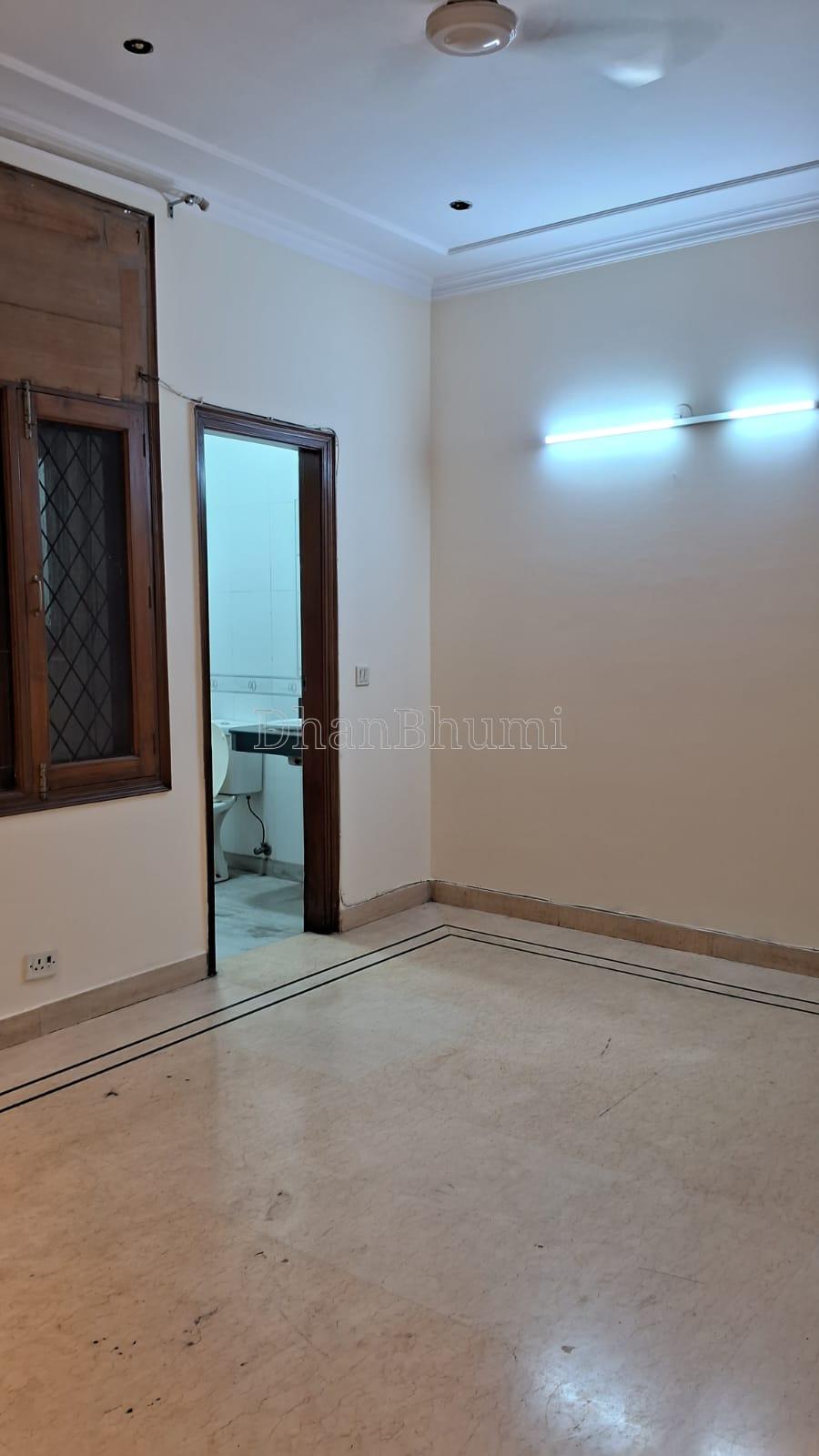 property_images/4_bhk_independent_builder_floor_in_delhi_1785318870_6a69cdd605fa2.jpeg