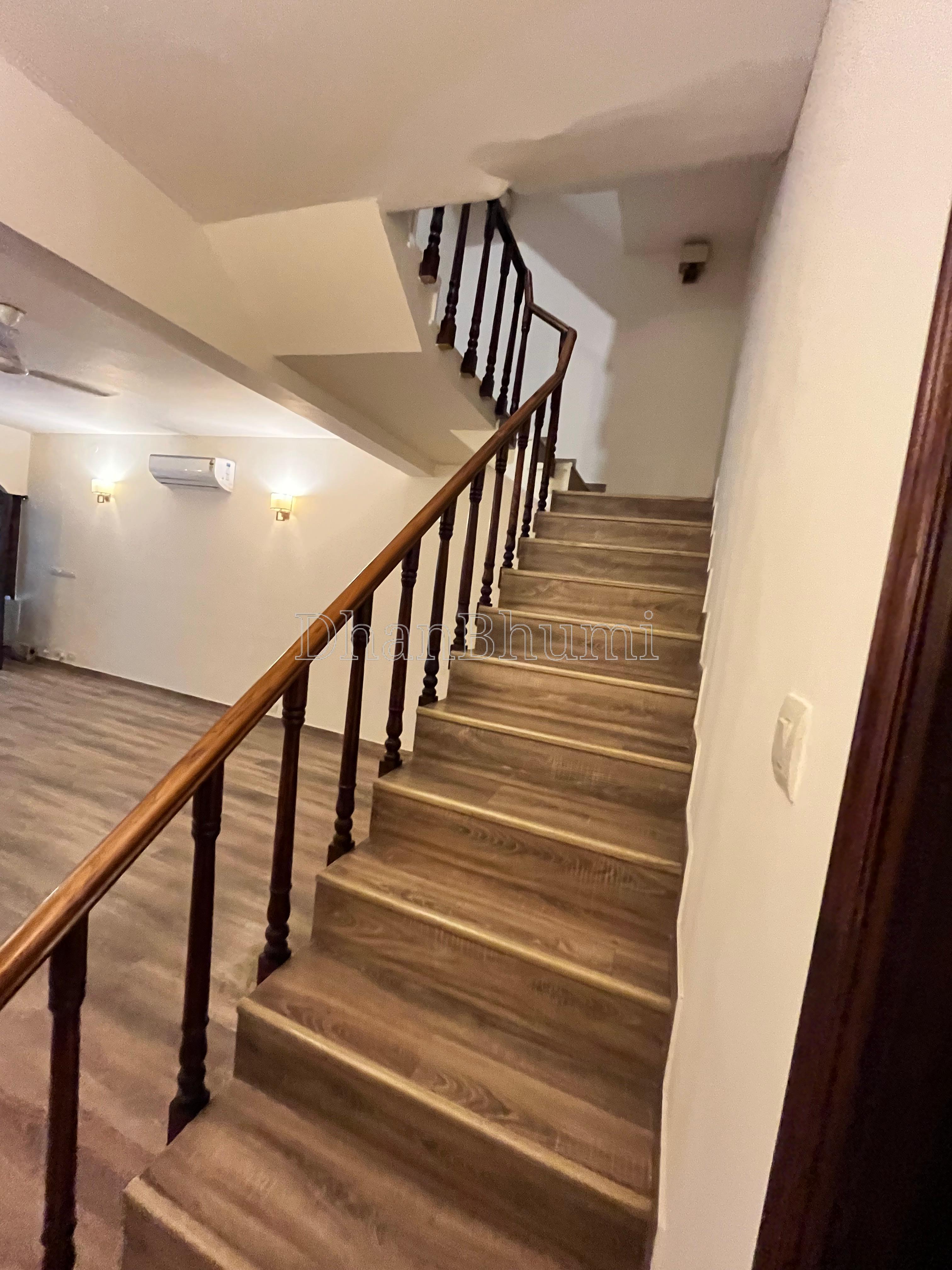 property_images/4_bhk_independent_builder_floor_in_gurgaon_1788336079_6a97d7cf1c1ff.jpeg