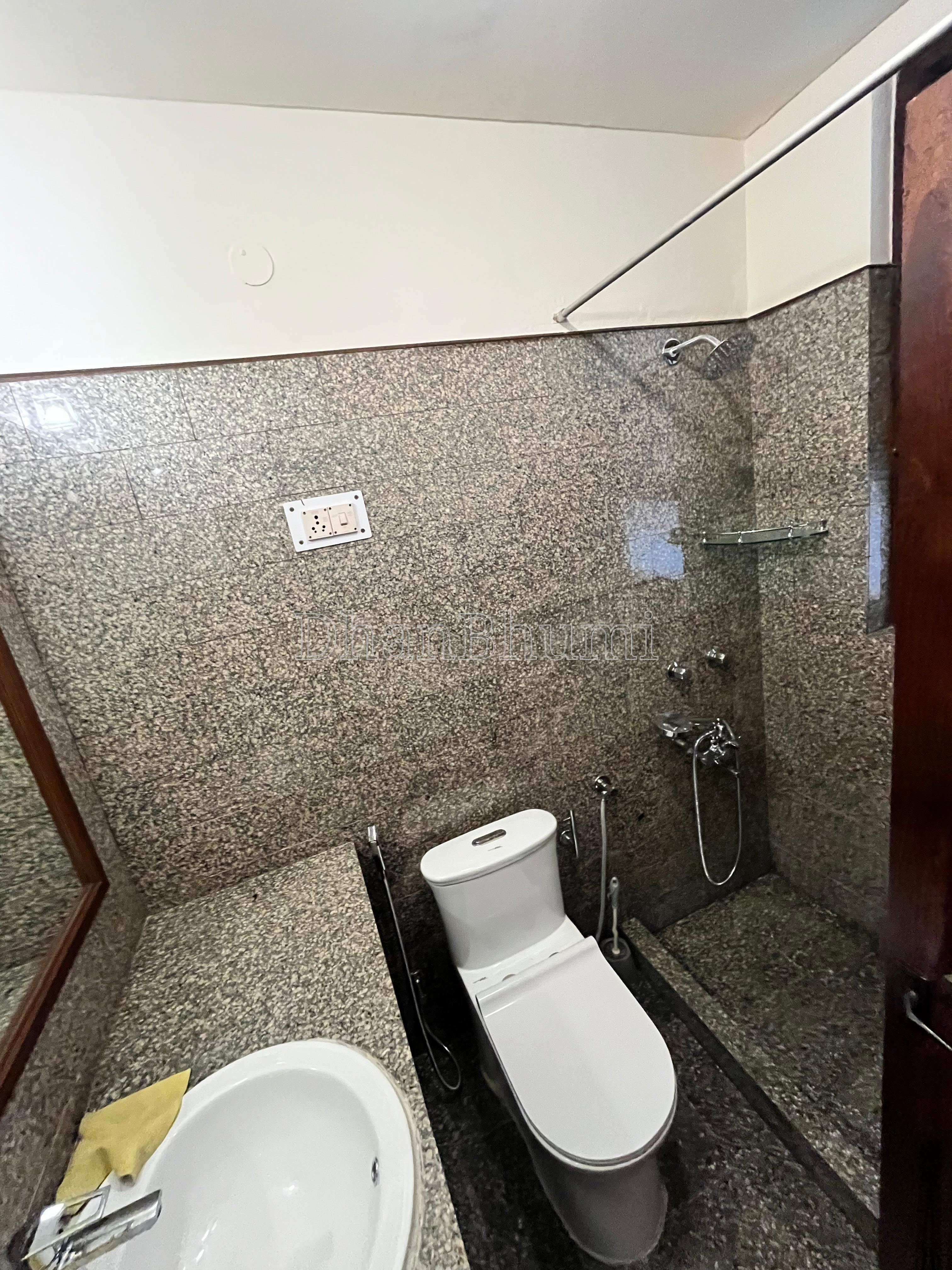property_images/4_bhk_independent_builder_floor_in_gurgaon_1788336079_6a97d7cf84724.jpeg