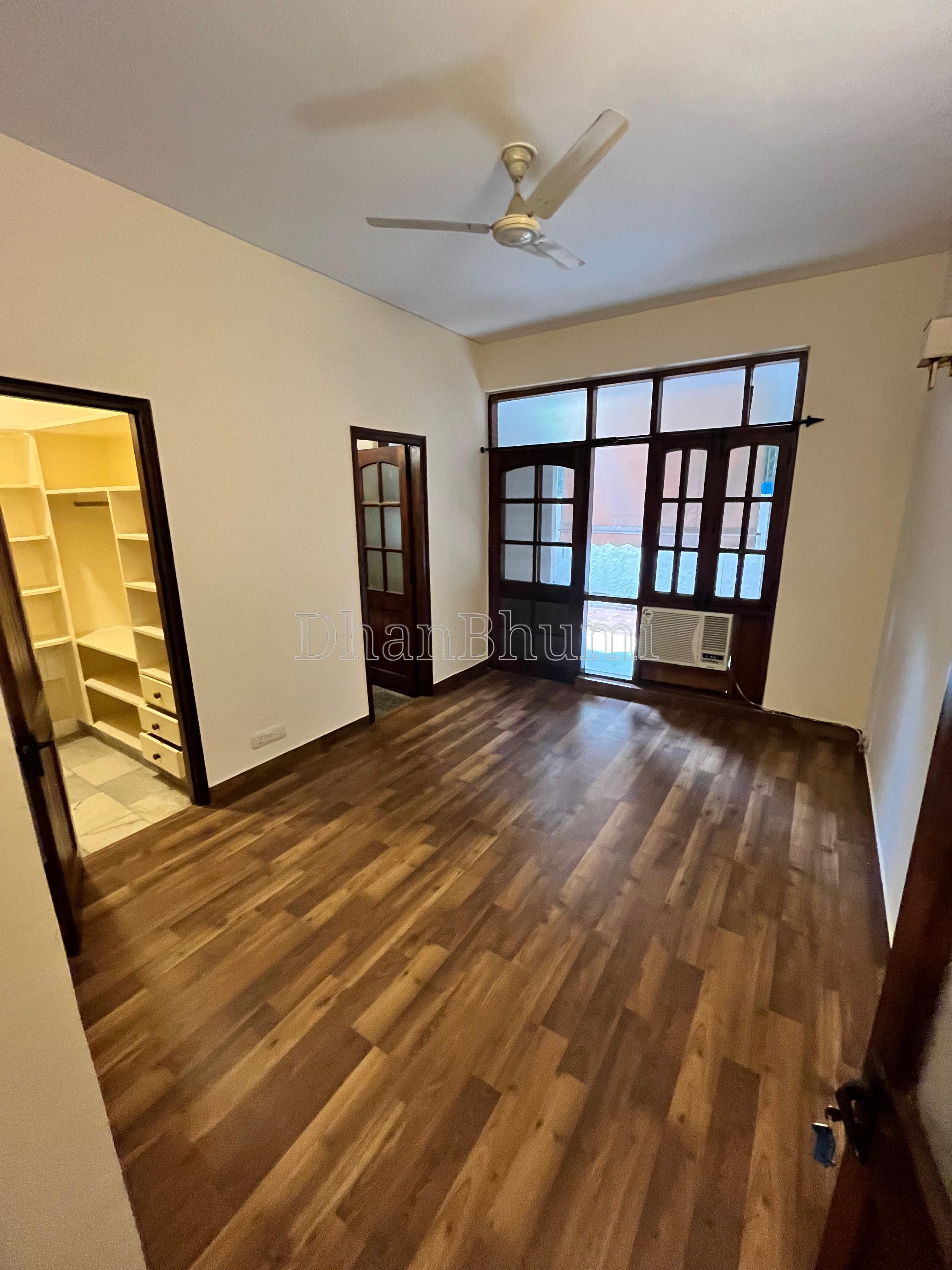 property_images/4_bhk_independent_builder_floor_in_gurgaon_1788336080_6a97d7d0e29f0.jpeg