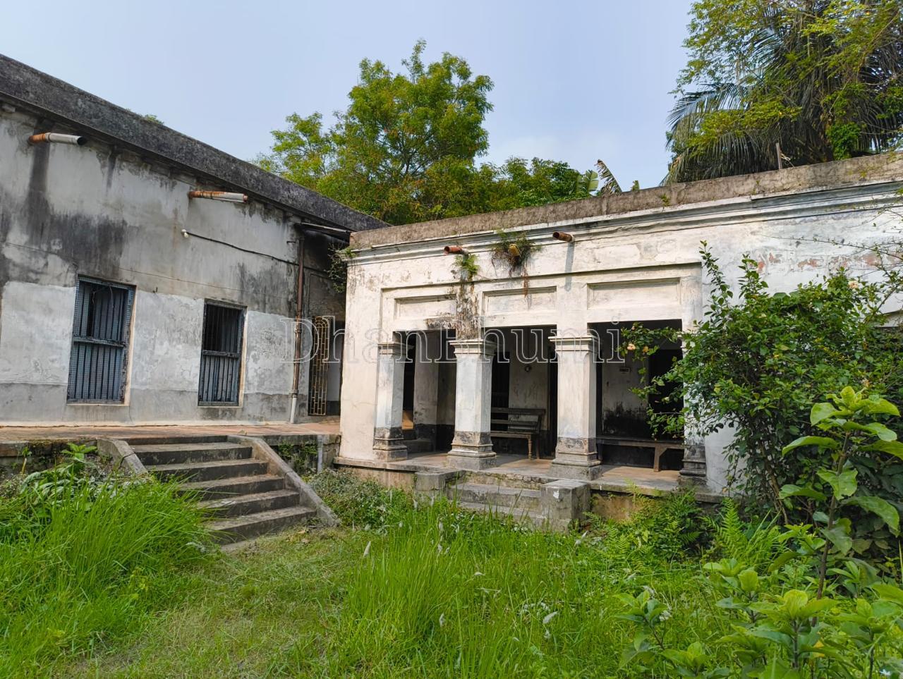 property_images/5_bhk_independent_housevilla_in_north_24_parganas_1785484062_6a6c531e8d0f1.jpeg