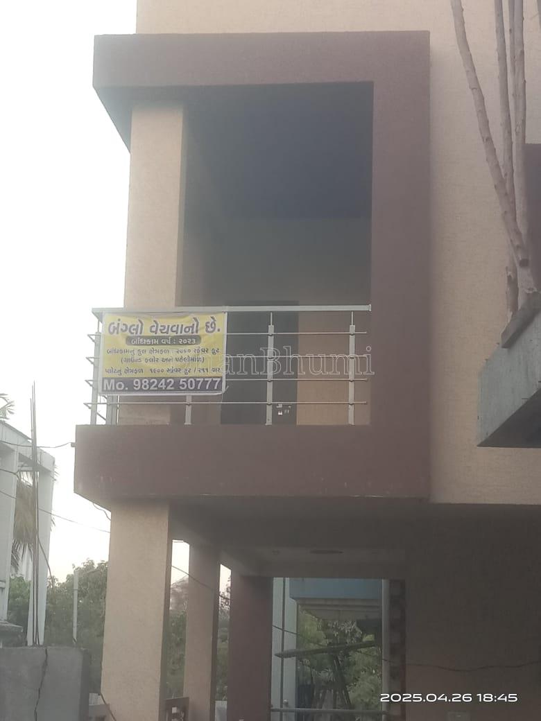 property_images/5_bhk_independent_housevilla_in_surat_1791617991_6ac9ebc7be44f.jpeg