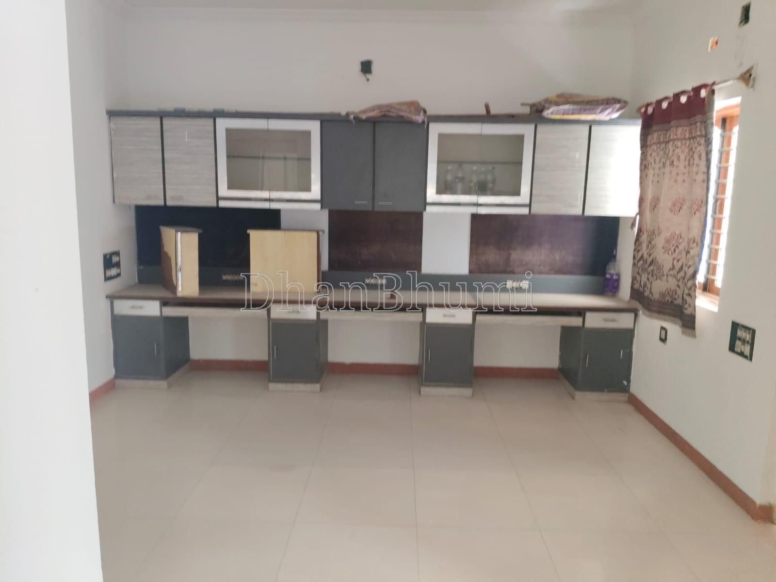 property_images/5_bhk_independent_housevilla_in_vadodara_1786711086_6a7f0c2e208d2.jpg