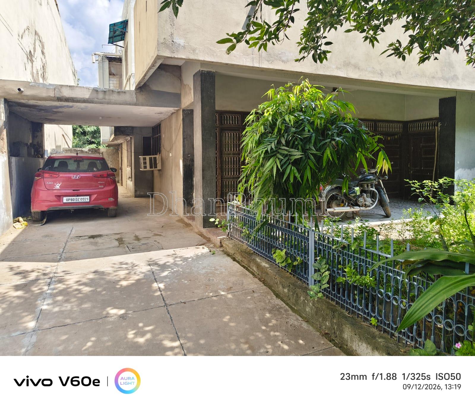 property_images/6_bhk_independent_housevilla_in_agra_1789210437_6aa52f450603b.jpeg