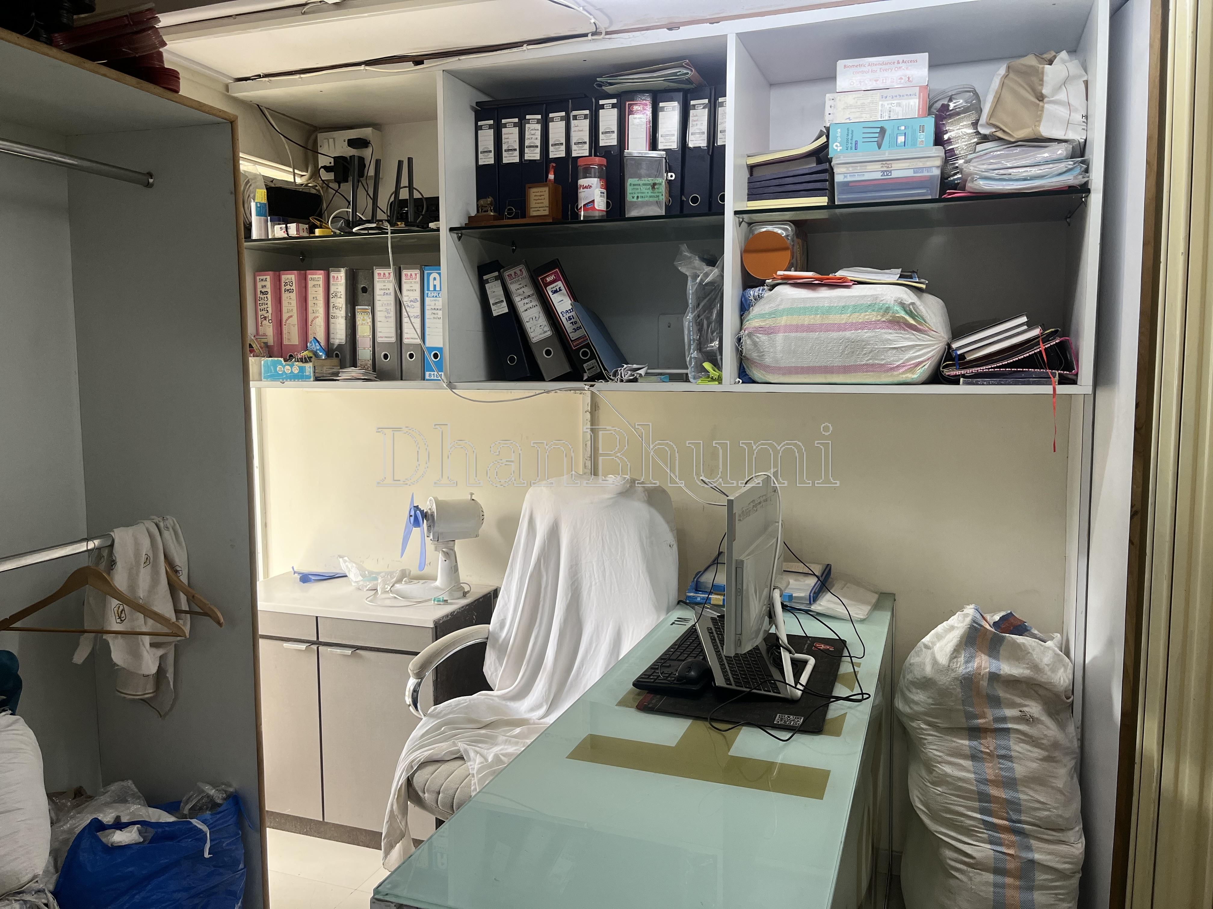 property_images/commercial_buildingsco_in_mumbai_1787823927_6a9007376bfde.jpg