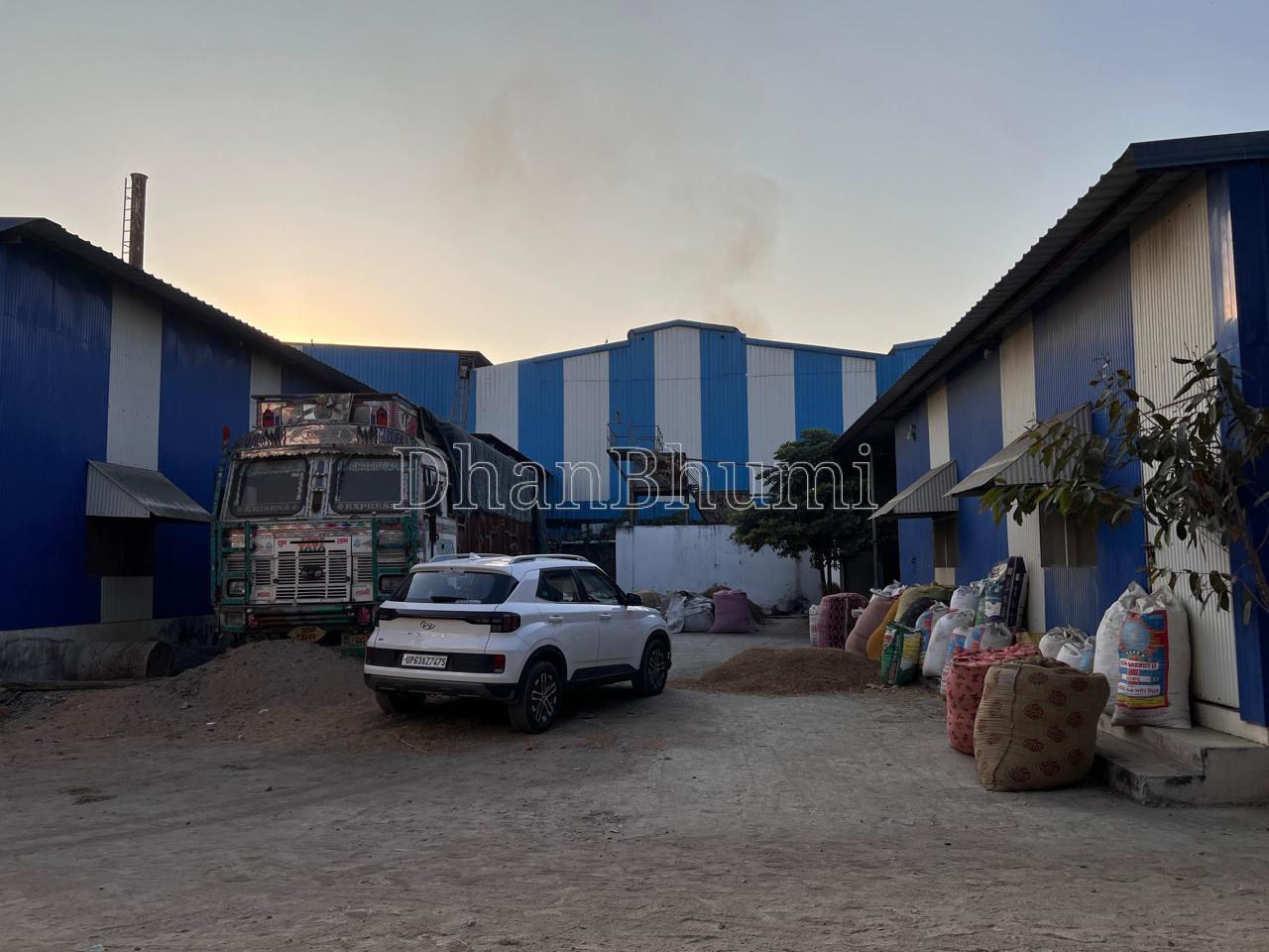 property_images/factory_building_in_jaunpur_1789122460_6aa3d79ceb143.jpeg
