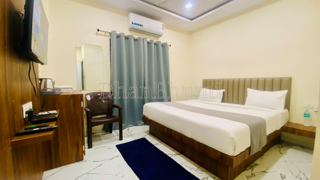 property_images/hotelresort_in_ujjain_1788608992_6a9c01e0e568c.jpeg