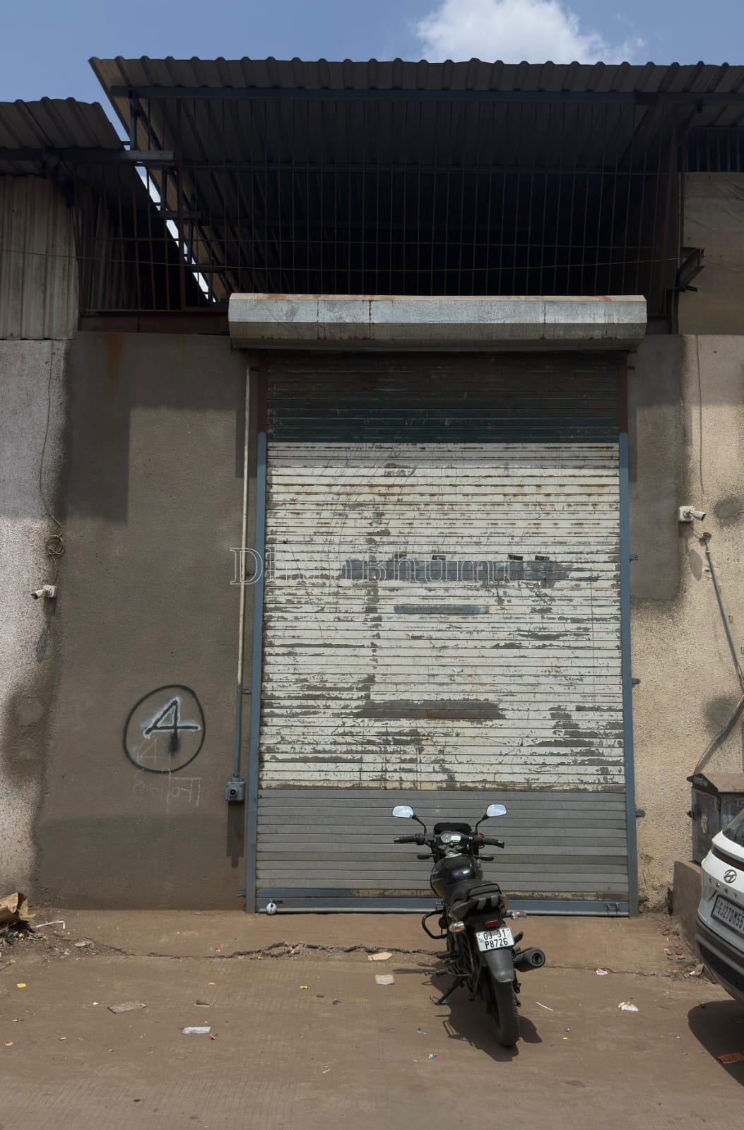 property_images/industrial_shed_in_ahmedabad_1784871589_6a62faa57bd7e.jpeg