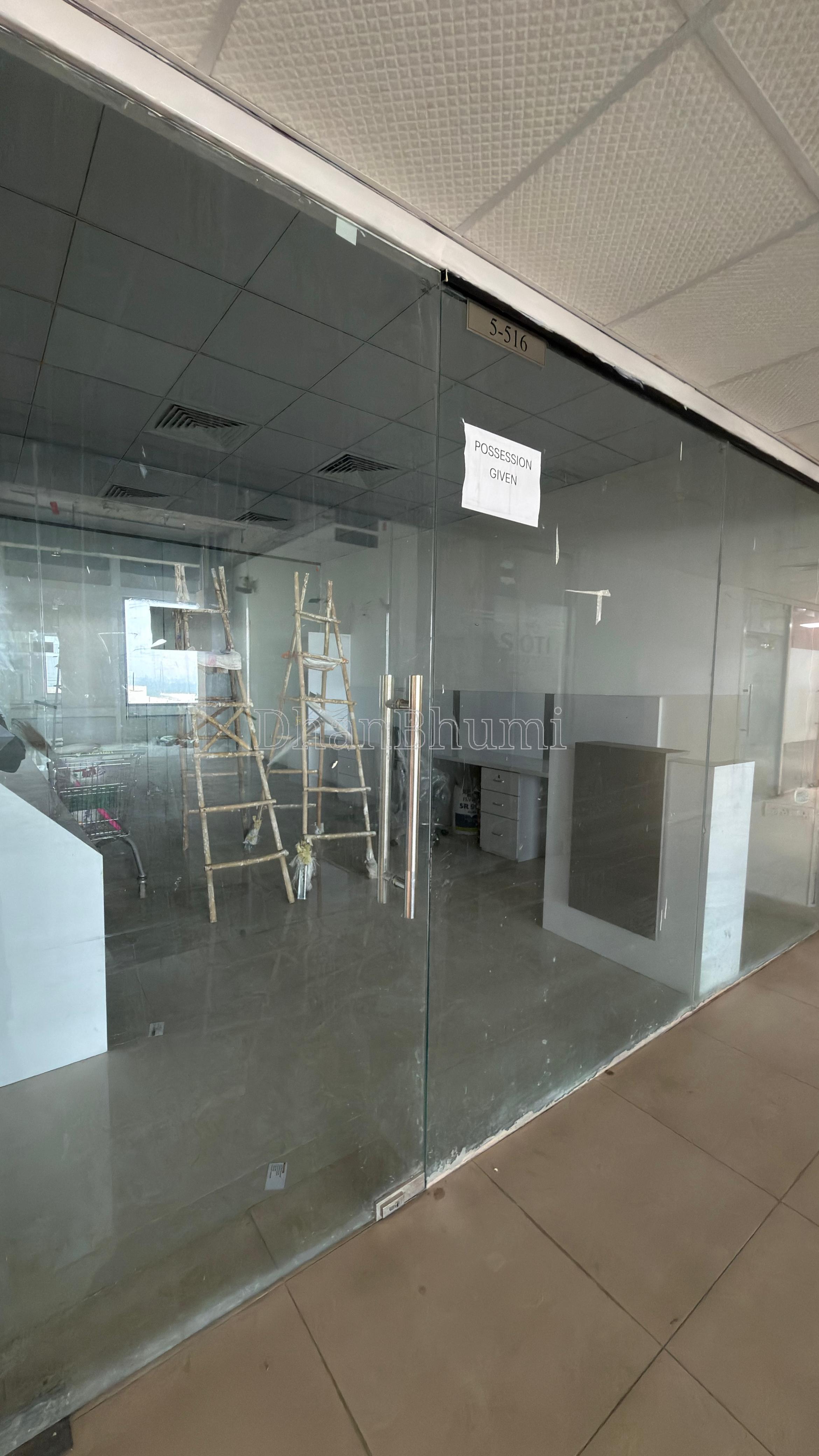 property_images/office_in_greater_noida_1791630299_6aca1bdb323a8.jpeg